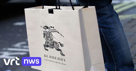 burberry verbrand kleding|Waarom Burberry miljoenen aan handtassen, kleren en parfum .